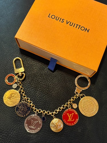 LOUIS VUITTON Bolso Dije Cadena AUTÉNTICOS BAÚLES Y BOLSOS MONEDA RARA Medalla A 791 - Imagen 1 de 19