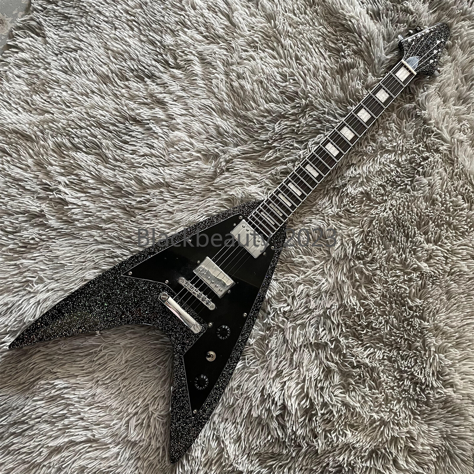 Custom V Shape Metallic Gray Electric Guitar Mahogany Body HH Pickup 6 String