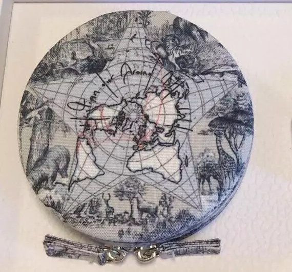 Membre Christian Dior Platine cadeau de bienvenue étui bijoux accessoire nouveauté