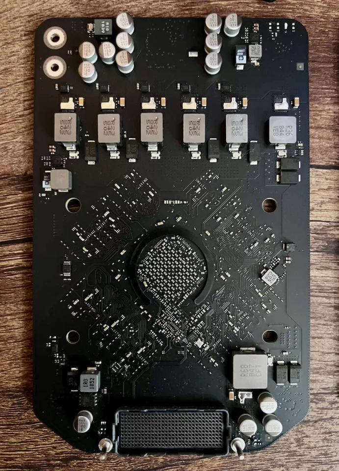 Dual AMD FirePro D700 6GB Video Card A & B For A1481 Mac Pro Late 2013 + Bracket - Image 3 of 4