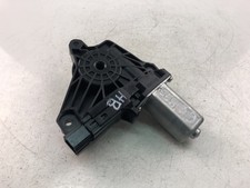 MERCEDES-BENZ B W246, W242 Fensterhebermotor vorne rechts A2469063100 17570250