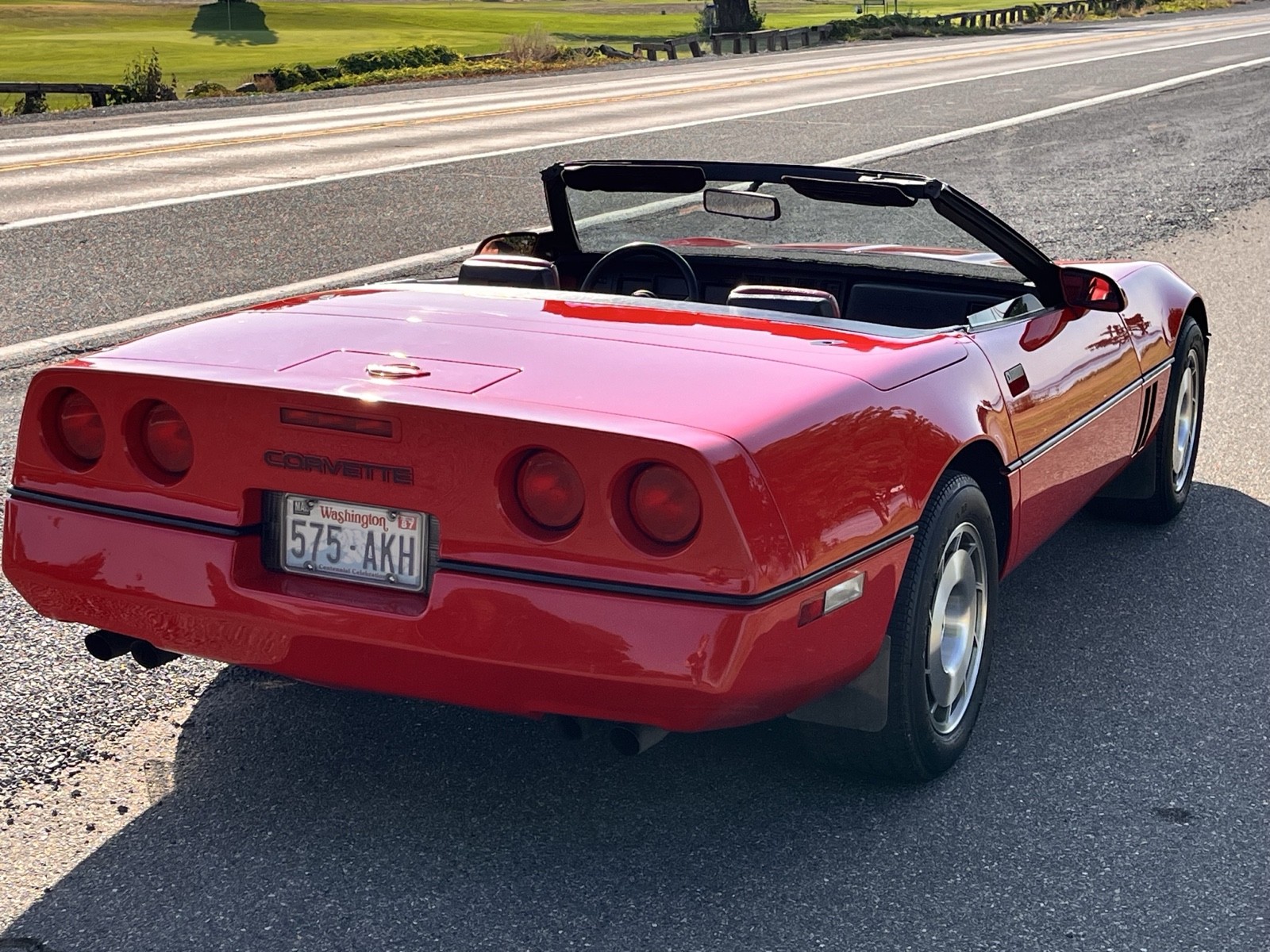 1987 Red Chevrolet Corvette   | C4 Corvette Photo 3