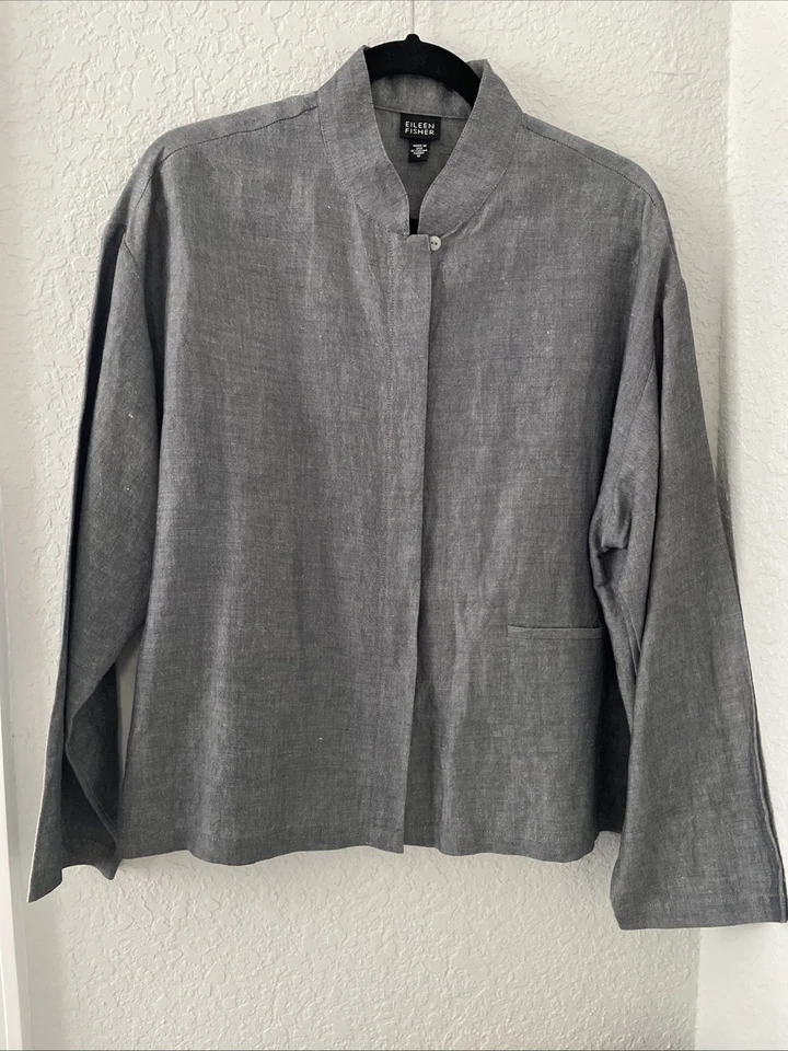 Túnica Eileen Fisher feminina de linho botão superior frontal cinza mangas compridas tamanho M - Imagem 2 de 4