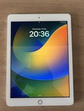 Apple iPad 5th Gen 2017 32gb Wi-Fi Good condition 