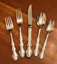 Reed & Barton REGENCY Stainless Flatware - Ch...