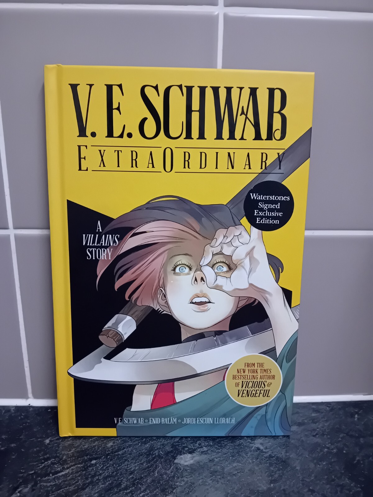 V E SCHWAB - EXTRAORDINARY - WATERSTONES SIGNED EXCLUSIVE EDITION - 2021 1st/1st