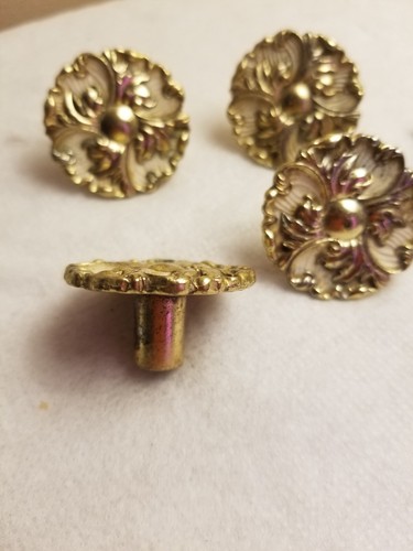 Lot of 8 Vintage Flower Drawer Pull Knobs - Picture 2 of 5