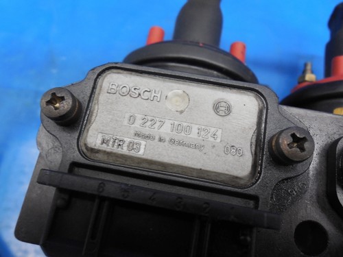 Porsche 964 & 993 OEM Bosch Dual Distributor & Dual Ignition Coils Complete - Picture 9 of 11