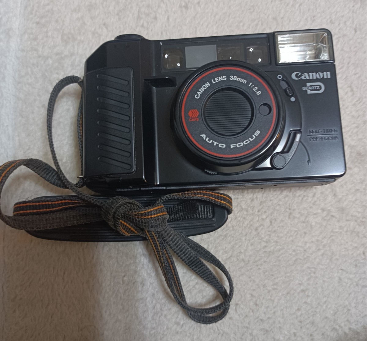キャノン Canon Autoboy3 QUARTZ DATE  #2348 Canon Autoboy3 QUARTZ DATE Lens 38mm 1: 2.8 AF Compact Film