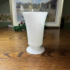 Vintage E. O Brody Co M5000 Cleveland USA Milk Glass Fine Ribbed Vase