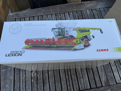 Claas Lexion 8900 Terra Trac Demo Maschine + Convio 1380 Modell von MarGe Models
