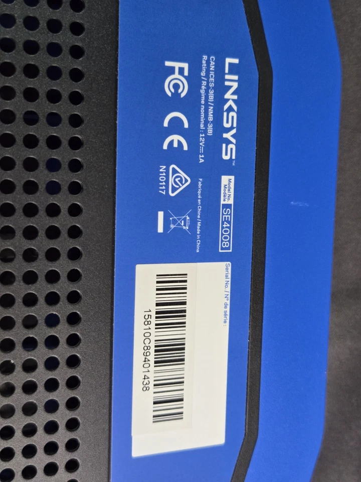 Linksys SE4008 WRT 8 Gigabit Port Ethernet Switch No Power Cord - Image 4 of 4