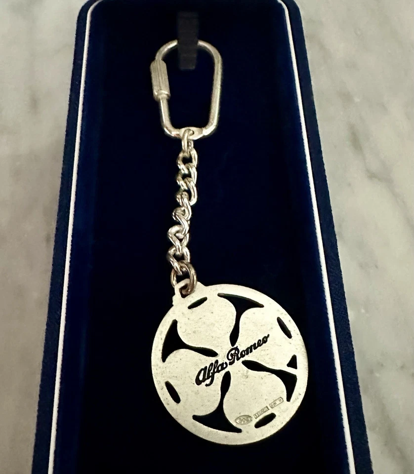 Portachiavi Originale Alfa Romeo Quadrifoglio Argento 800 Bertoni Vintage - Immagine 4 di 4