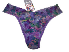 HANKY PANKY SIGNATURE LACE ORIGINAL RISE PRINTED THONG BATHE IN PETALS NWT