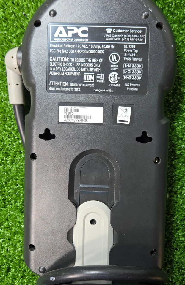 APC SurgeArrest Home/Office Surge Protector - 8 Outlets + Phone/Modem - Image 2 of 3