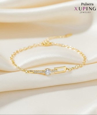 Xuping Gold Cable Chain Bracelet with Round White Stone Accent