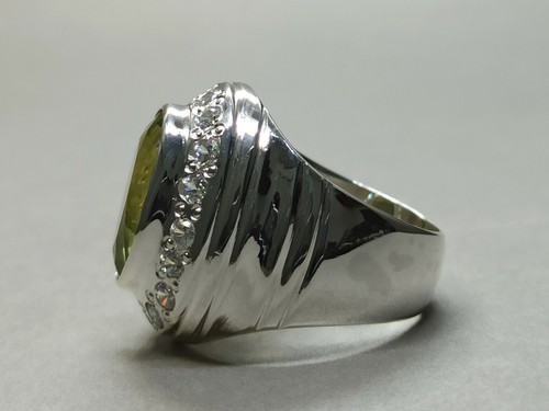 Oval Cut 12 Carat Pale Green Peridot Sterling Silver 925 Handmade Beryl Men Ring - Picture 11 of 12