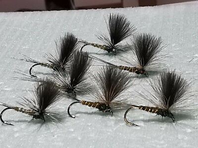 CDC PARASHUTE Olive Dun size 12 Kamasan Hooks