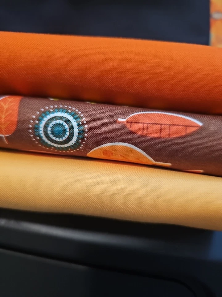 3 Yard Moda Fabric Bundle - Image 2 of 4