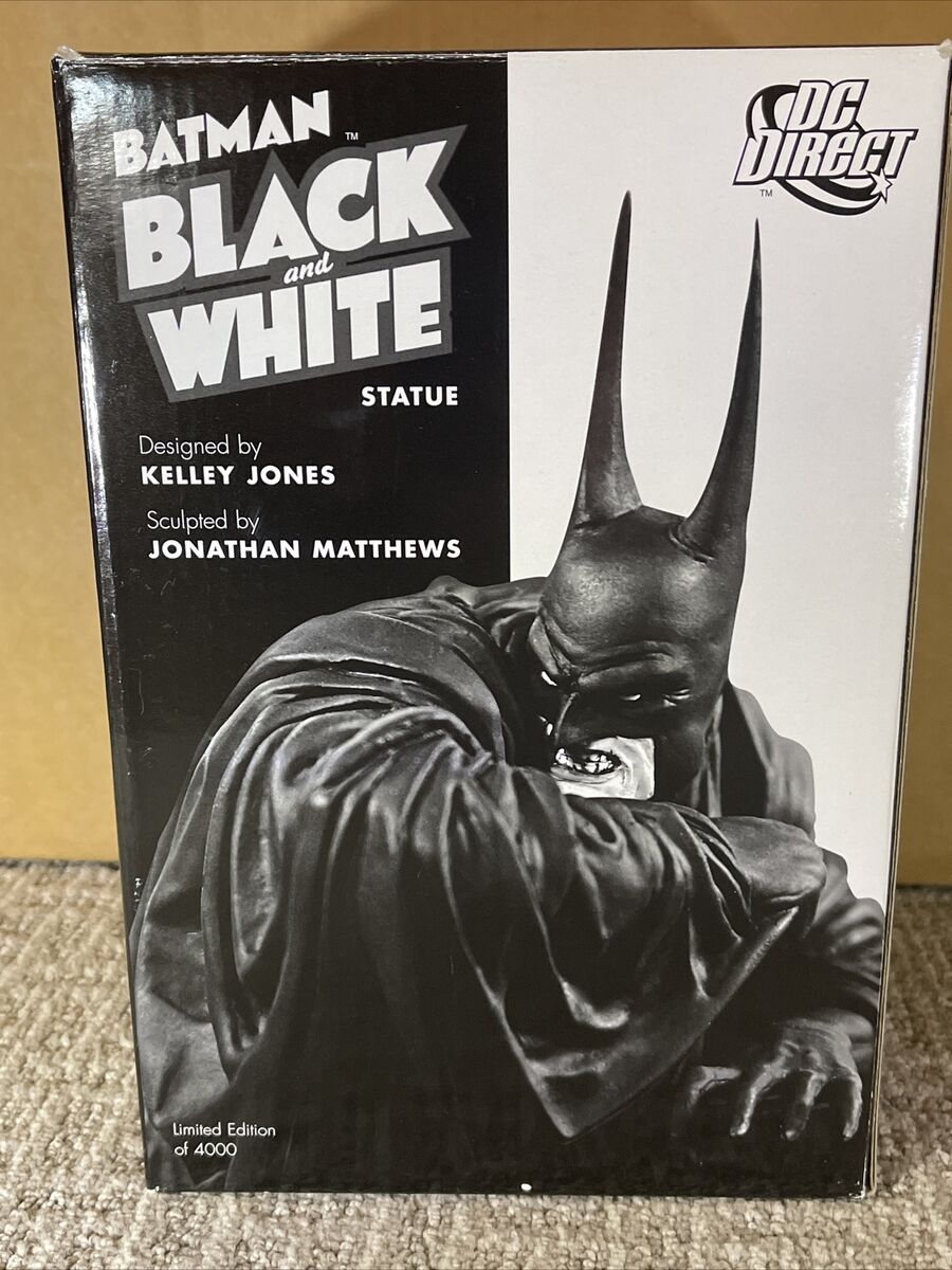 DC Direct Batman Black and White Statue - Kelley Jones #418 DC Direct Batman Black and White Statue - Kelley Jones #418