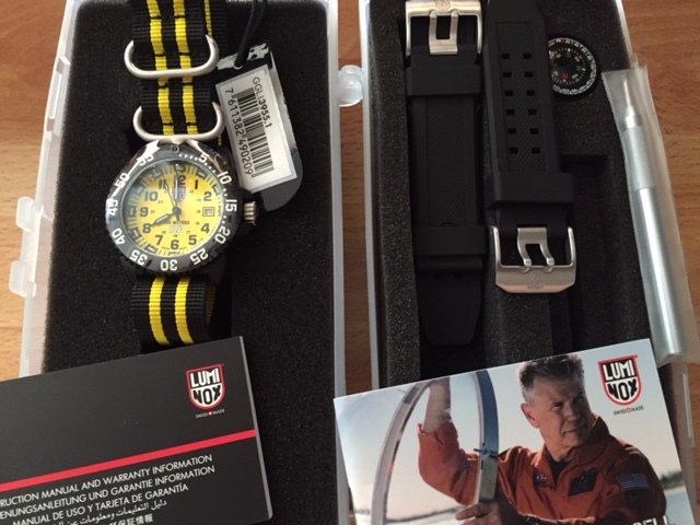 Luminox Scott Cassell Special Edition Dive Set Yellow Dial Carbon