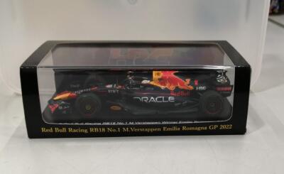 新品　スパーク 1/18 Oracle Red Bull Racing RB18 Amazon | スパーク 1/18 オラクル レッドブルレーシング RB19