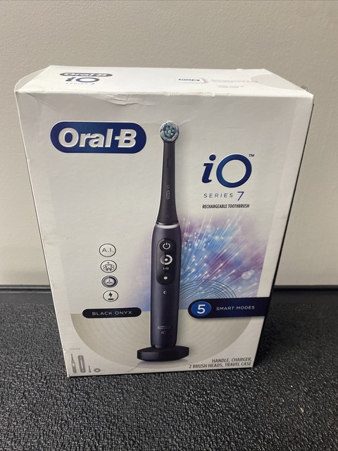 oral b io ™ series 7 electric toothbrush in onyx black