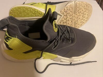 NIKE Air Huarache Running Training Shoes Size 10.5 AH7334-011