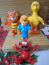 Vintage 1985 Tara Toys - Sesame Street 5" Big Bird and other Assorted Figure Lot