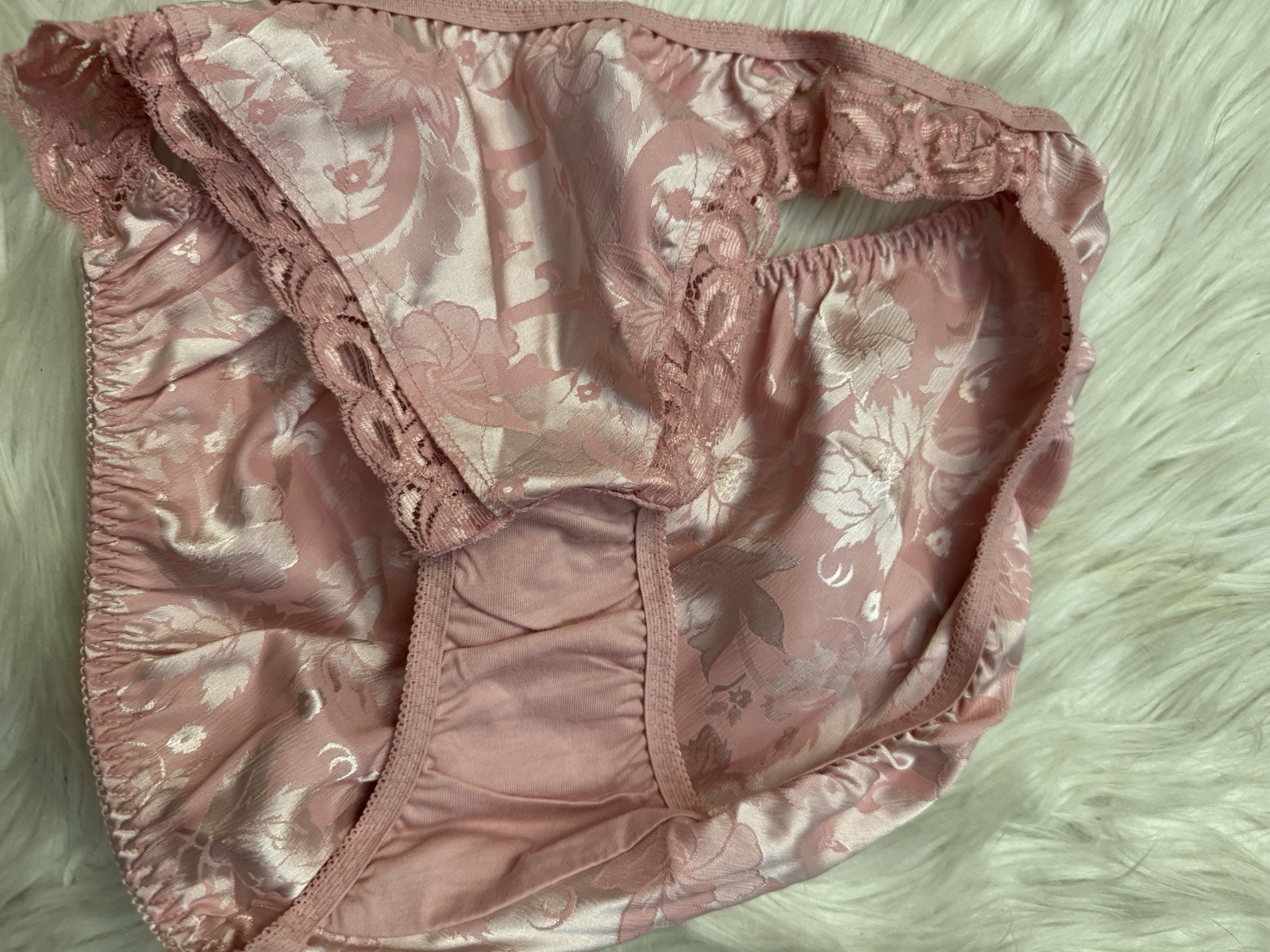 Victoria’s Secret Vintage Gold Label Silky Panties Med Sz 6 Pink Lace Trim New