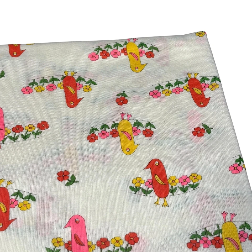 Tela cuadrada retro Kawaii vintage años 70 5 pies cuadrados estampado de pájaros costura artesanal acolchado Foto 3 de 4