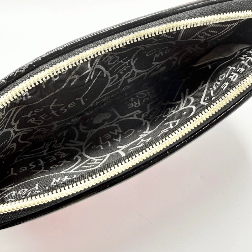 Betsey Johnson Rosa Floral Calaveras Fin de Semana Cosmético Bolsa de Viaje y Pou a Juego Foto 4 de 4