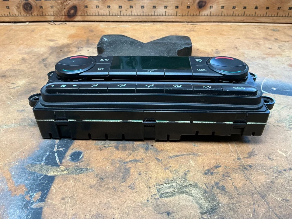 Ford OEM Automatic Climate Control Module 7C3T-18C612-AE F-250 F-350 F-450  - Image 2 of 4