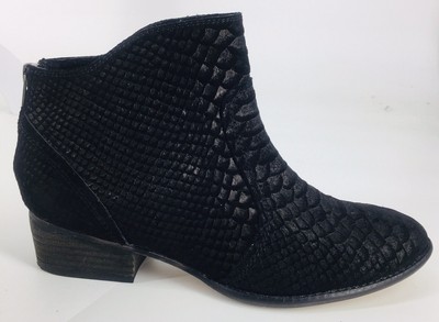 seychelles snakeskin boots