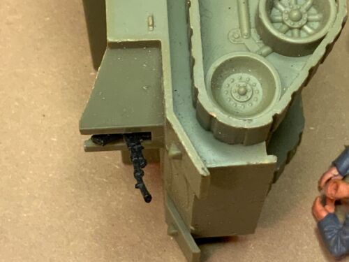 timpo toys bren gun carrier rare green tracked model 1:32 vintage ww2 toy +man - Picture 3 of 20