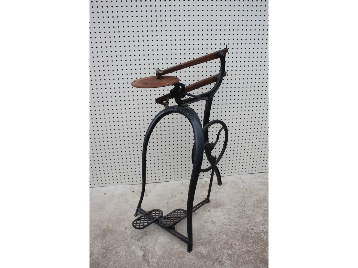 Treadle scroll sale saw for sale