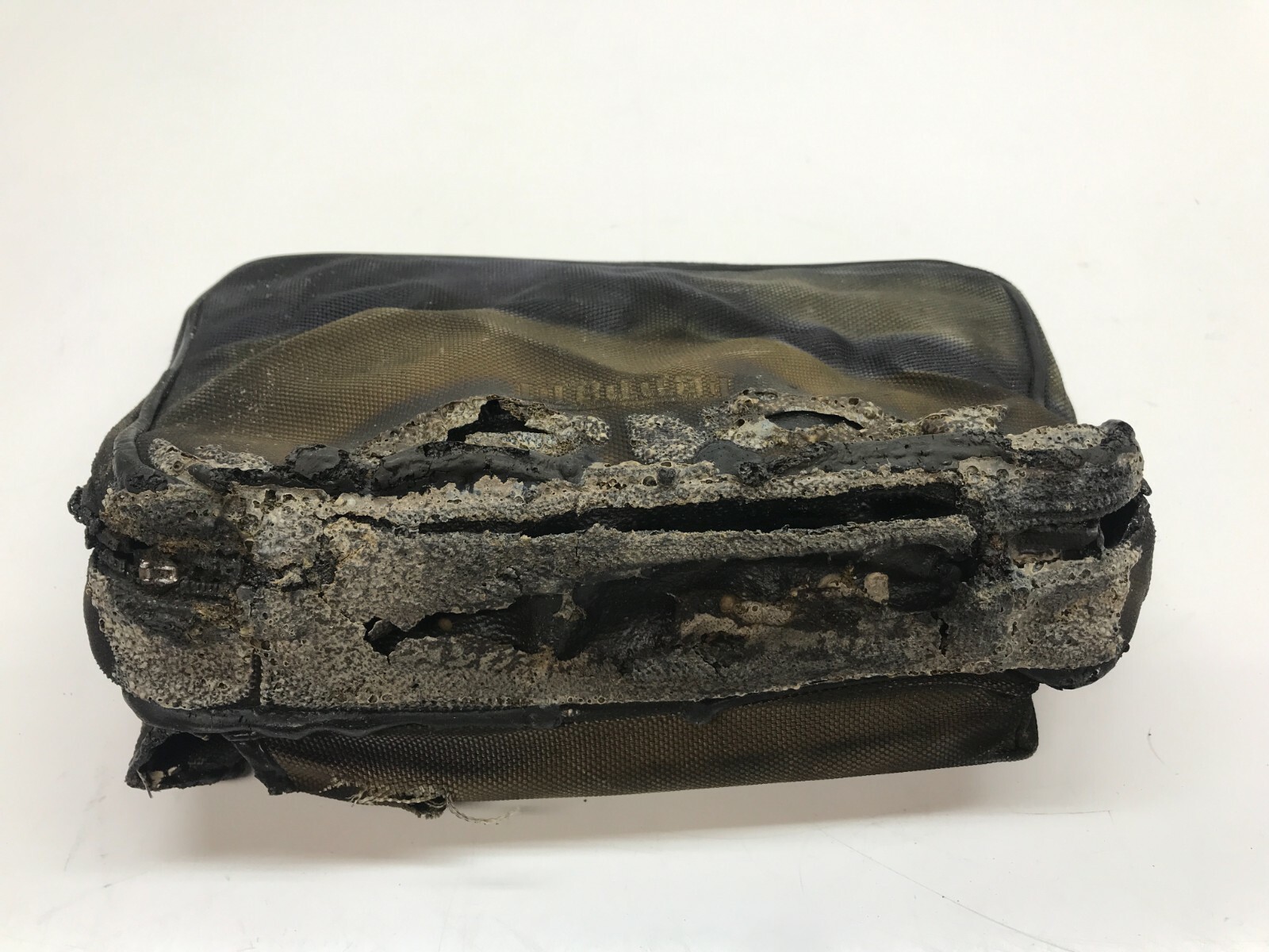 FERRARI F8 SPIDER COMPLETE TOOL KIT BAG OEM 876887