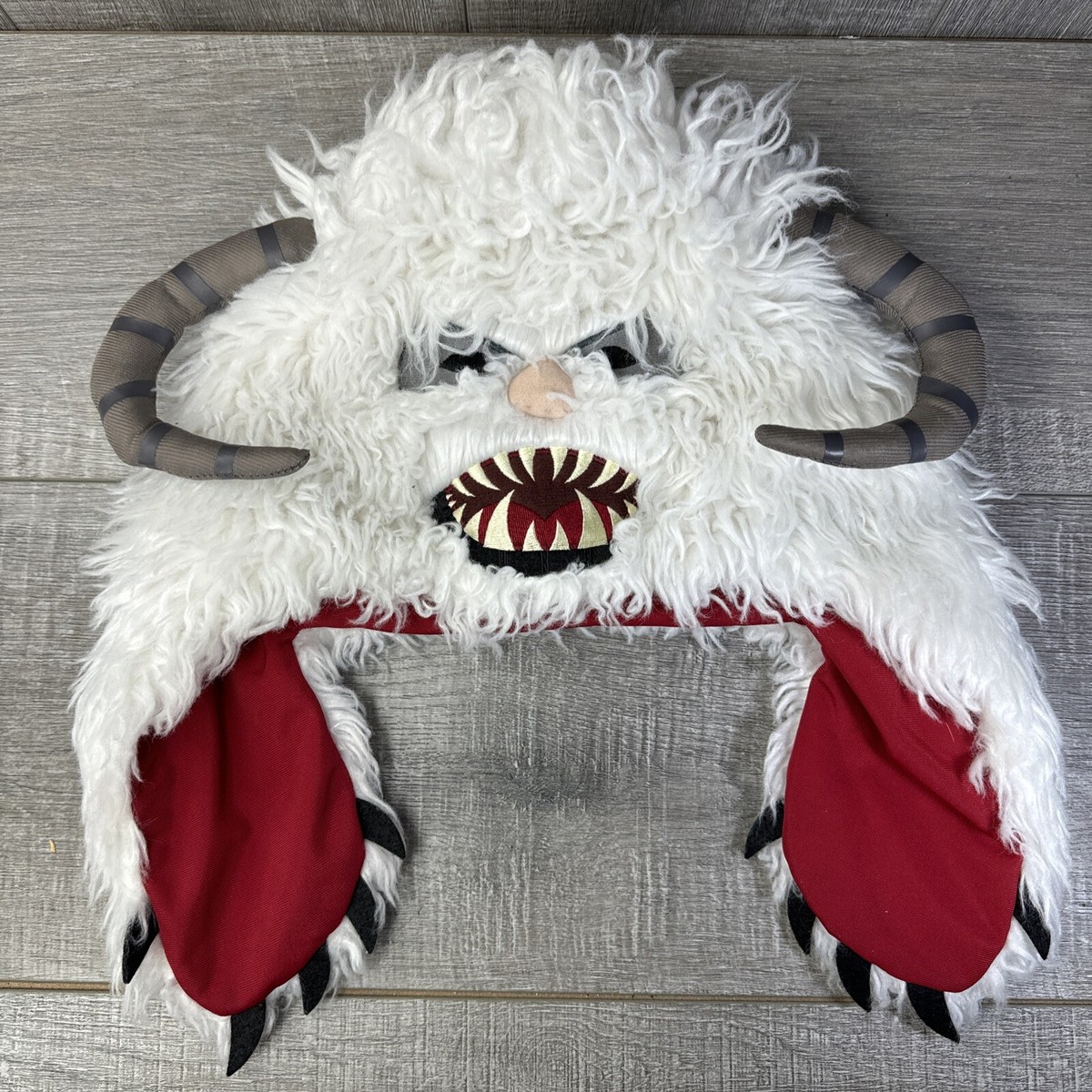 Disney Parks Plush Ears Wampa Star Wars Hat VERY RARE Winter  display picture 1