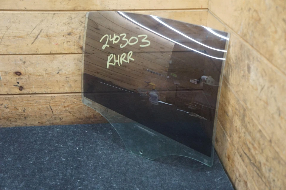 Rear Right Door Window Glass Panel OEM 51347060268 Bmw M3 E90 2008-2011 *Note* - Image 3 of 4