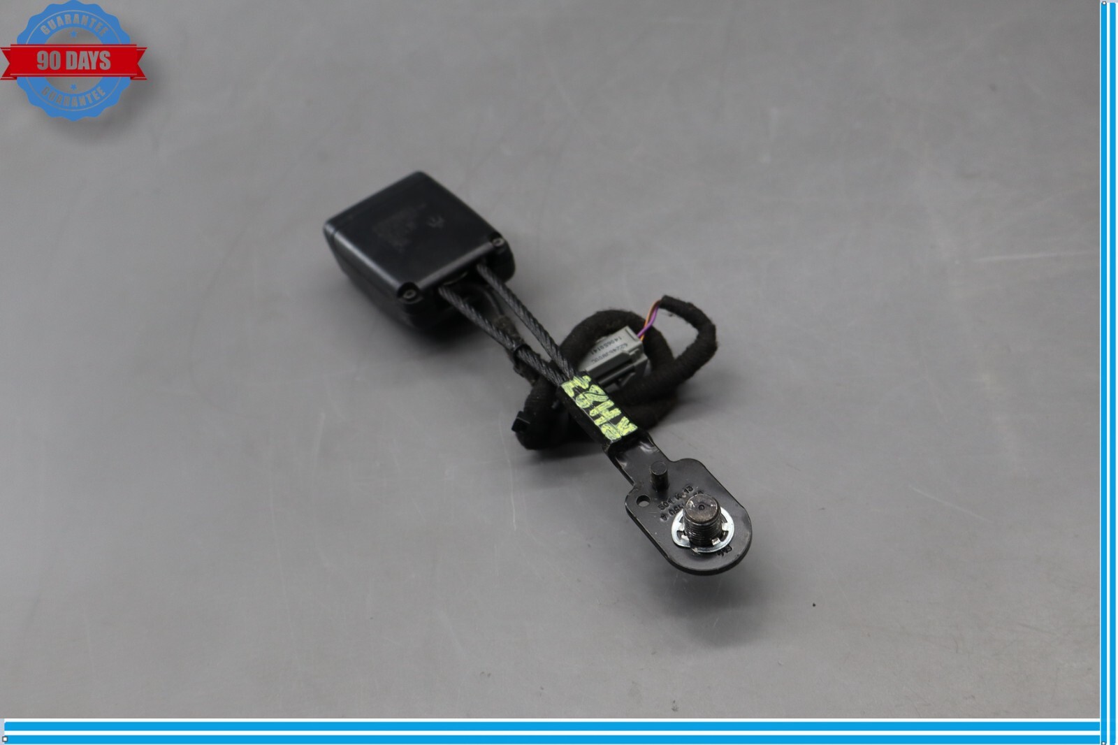 Maserati Quattroporte 2014-2022 Front Right Seat belt buckle
