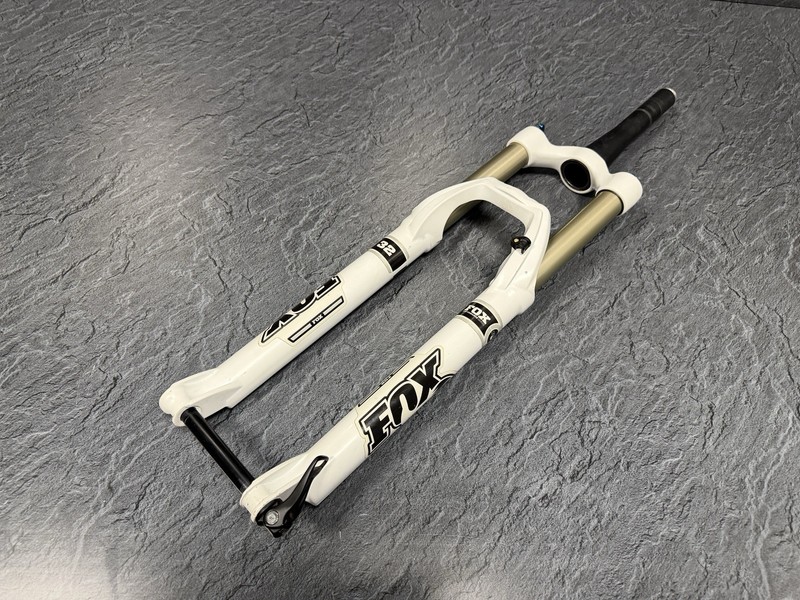 Fox 32 Performance Series  27.5” Forks