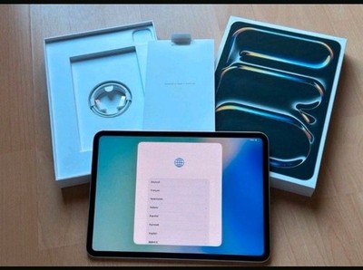 Apple iPad Pro 11 Zoll OLED 256GB Wi-Fi M4-Chip Silber