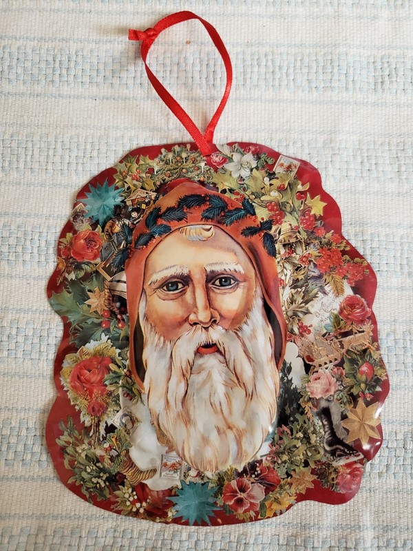 Vintage Tin Santa Ornament.  Mint Condition. No Box