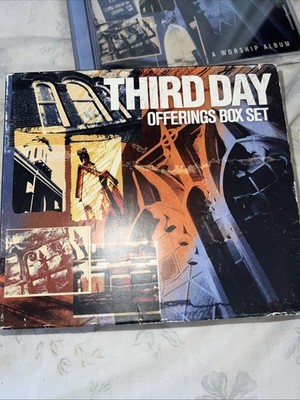 USED Third Day Offerings 2 CD Set Recording Christian Rock Pop Music CD 2010