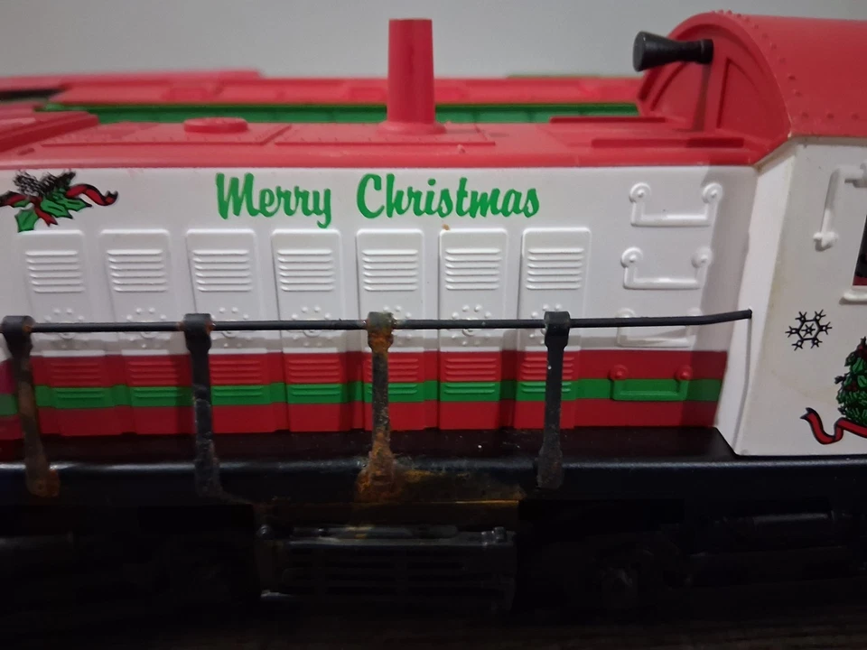 K-Line Santa's Yuletide Special O Train Set With Extra Train Cars Used Untested. - Image 4 of 4