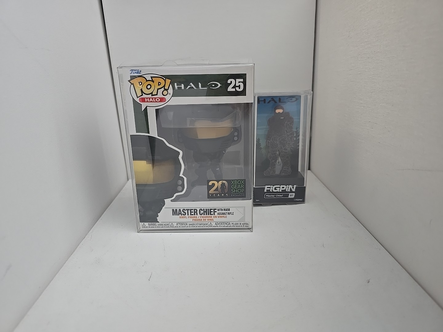 FiGPiN & Funko POP! Halo Master Chief Matte Black Armor 20th