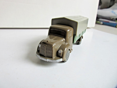 Wiking 1:87 Mercedes 3500 Pritschen LKW, unverglast, blassbraun !!!