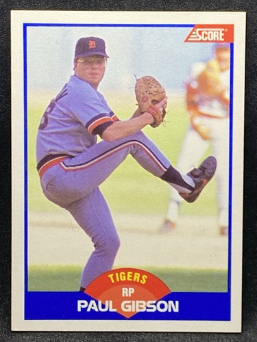 1989 Score #595 Paul Gibson "Player Grabbing Crotch in Background" Error Card