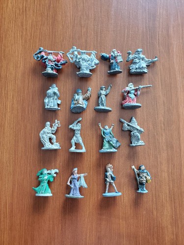 Lot De 18 Figurines Warhammer Fantasy - Grenadier - Chevaliers, Magicien - Neuf