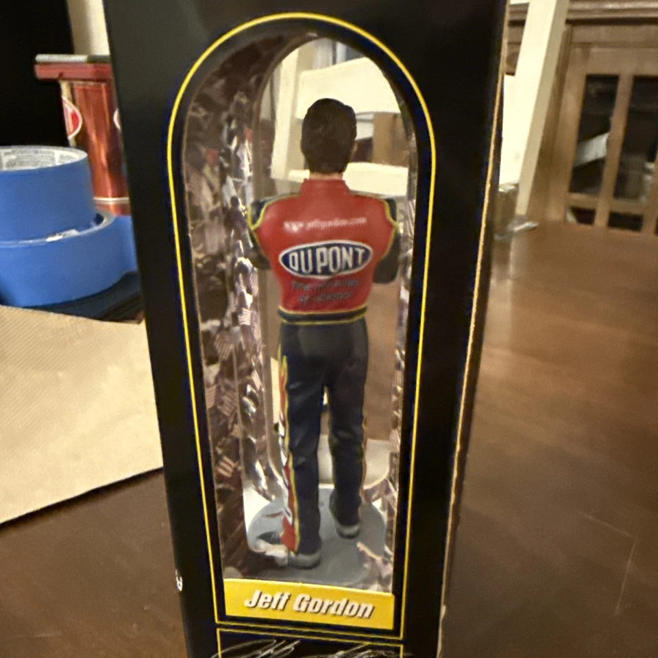 杰夫·戈登迷你雕像人物收藏品签名系列 2002 NASCAR — 第 3/3 张图片